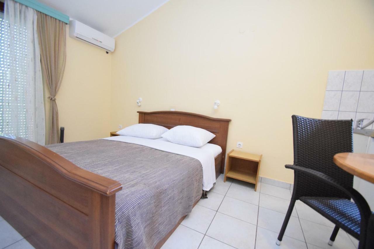 Apartments Nina Starigrad Paklenica Eksteriør billede